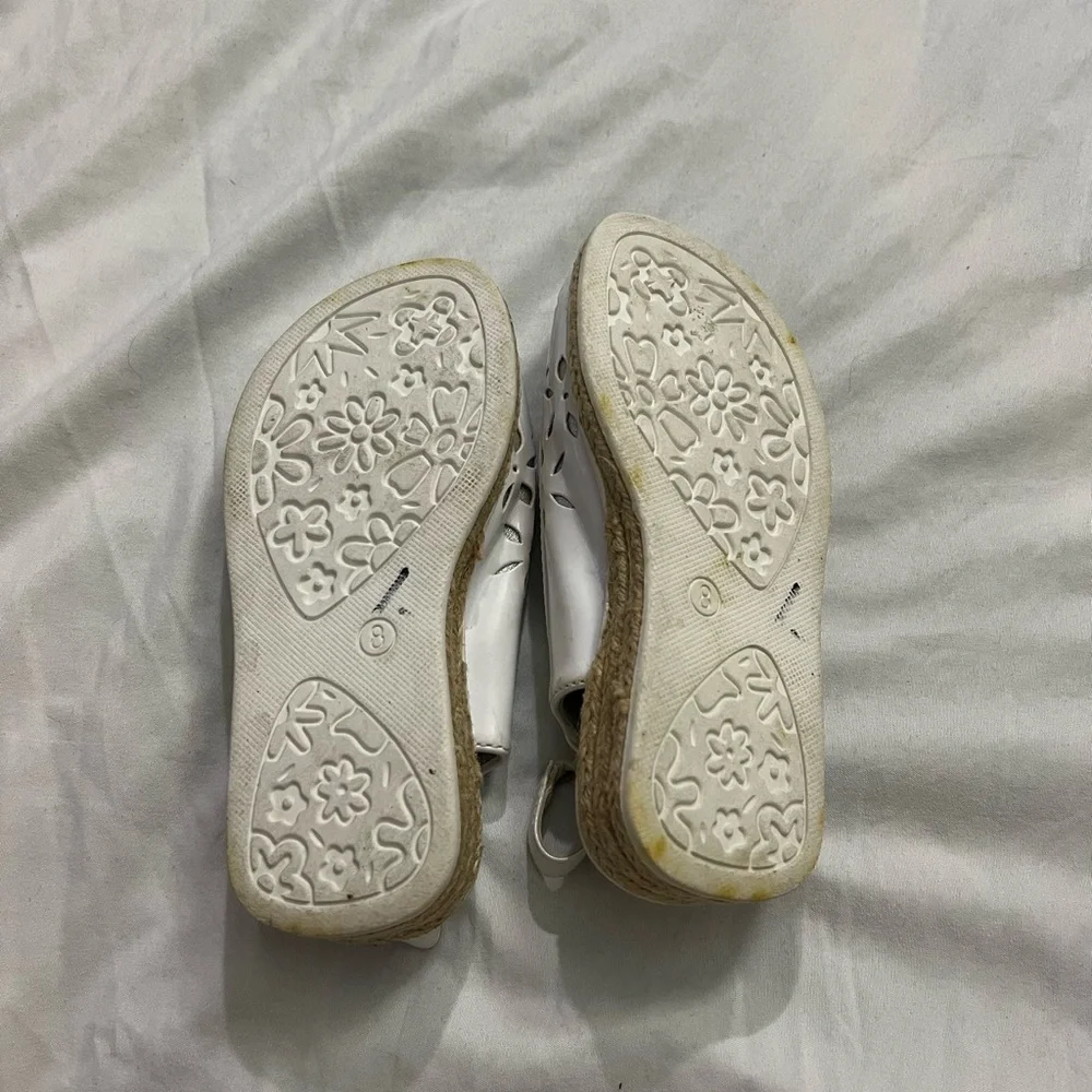 Girls Toddler Size 8M White Shoes